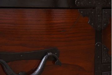 和製アンティーク　引き手特注　極美品!前面栗材製の最上重ね箪笥