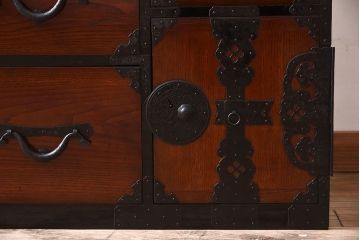 和製アンティーク　引き手特注　極美品!前面栗材製の最上重ね箪笥