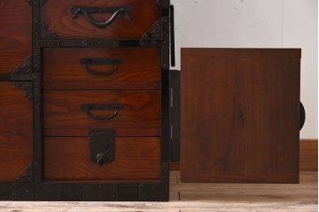 和製アンティーク　引き手特注　極美品!前面栗材製の最上重ね箪笥