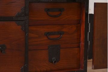 和製アンティーク　引き手特注　極美品!前面栗材製の最上重ね箪笥