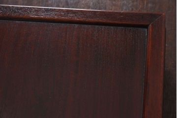 アンティーク雑貨　唐木製　透かし彫り入りの上品な花台(飾り台)