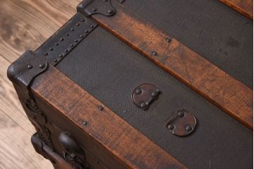 1930年頃　ヨーロッパビンテージのトランク