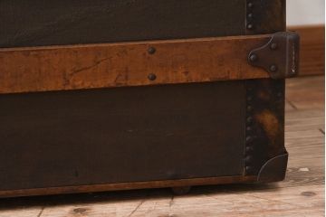 1930年頃　ヨーロッパビンテージのトランク