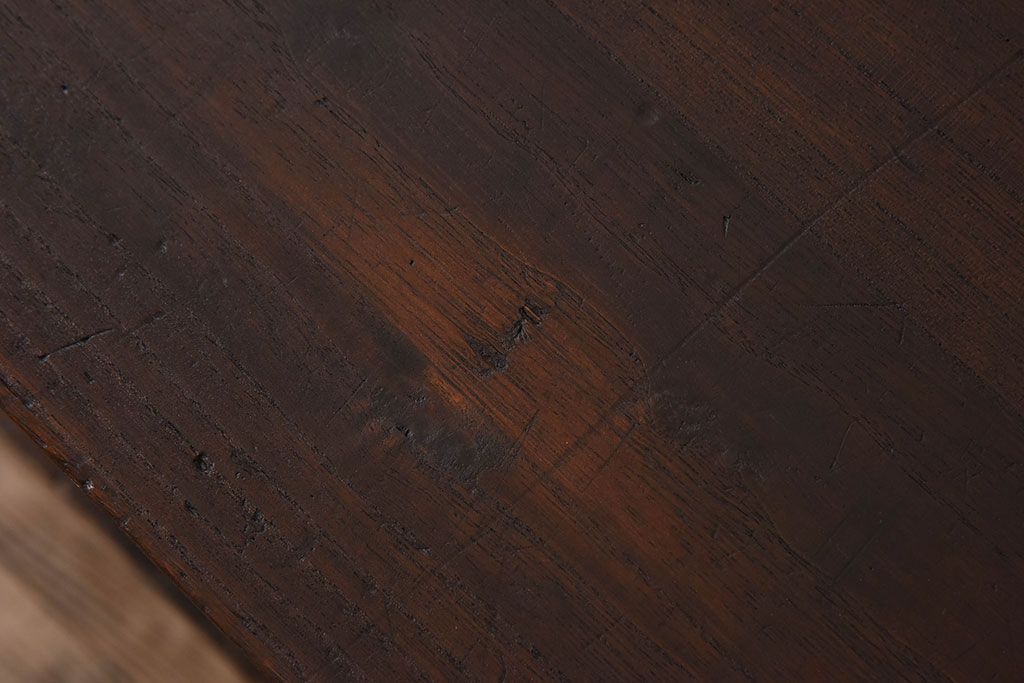 アンティーク家具　総桐材製　クリアガラス引き戸　古い木の鉄脚ローボード(桐箪笥、桐たんす)