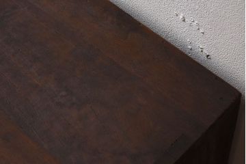 アンティーク家具　総桐材製　クリアガラス引き戸　古い木の鉄脚ローボード(桐箪笥、桐たんす)