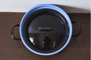 アンティーク雑貨　ヨーロッパビンテージ　ホーロー(琺瑯)　両手鍋(1)