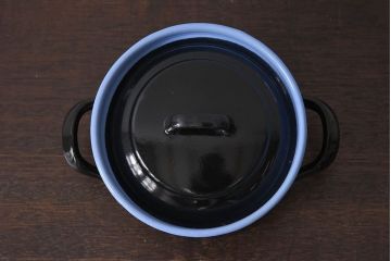 アンティーク雑貨　ヨーロッパビンテージ　ホーロー(琺瑯)　両手鍋(2)