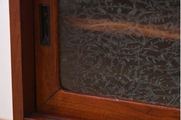 レトロ家具　昭和レトロ　前面欅材　漆塗り　結霜ガラス引き戸の鉄脚ローボード