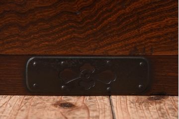アンティーク家具　古民具・骨董　杢目が美しい前面欅材の仙台箪笥サイドボード