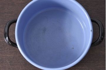 アンティーク雑貨　ヨーロッパビンテージ　ホーロー(琺瑯)　キャセロール鍋