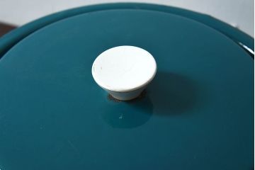 アンティーク雑貨　ヨーロッパビンテージ　ホーロー(琺瑯)　レトロな両手鍋