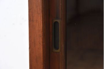 アンティーク家具　クリアガラス引き戸　前面檜材製　古い木のアンティーク収納棚