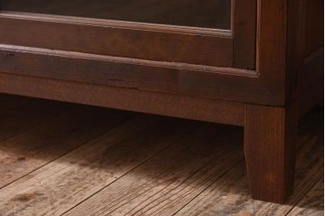 アンティーク家具　クリアガラス引き戸　前面檜材製　古い木のアンティーク収納棚