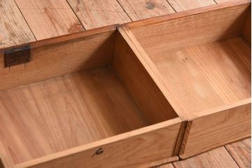 アンティーク家具　大正ロマン　引き戸　栓材の小ぶりな本箱