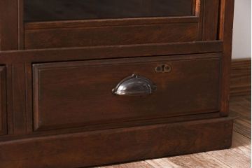 アンティーク家具　大正ロマン　引き戸　栓材の小ぶりな本箱