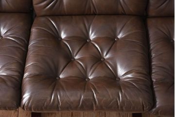 ヴィンテージ家具　北欧家具　ビンテージ　革張りの3人掛けソファ