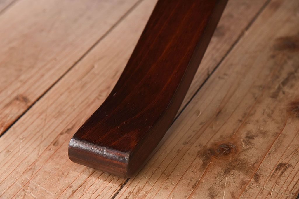 ヴィンテージ家具　北欧家具　ビンテージ　革張りの3人掛けソファ