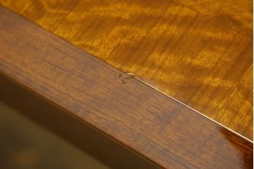 中古美品　カリモク　ドマーニ　ダイニングテーブル(定価約55万4千円)