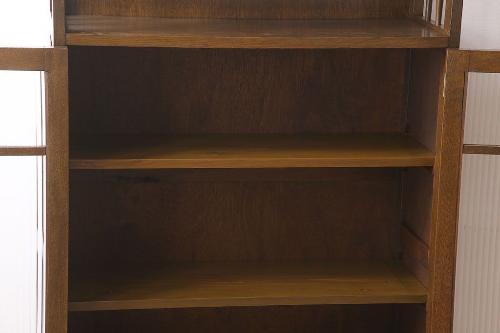 レトロ家具　和製アンティーク　モールガラス入り!大ぶりなレトロ本箱(ブックケース)(3)