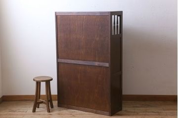 レトロ家具　和製アンティーク　モールガラス入り!大ぶりなレトロ本箱(ブックケース)(3)