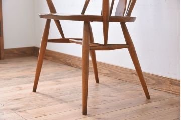 ヴィンテージ家具　イギリス　ERCOL(アーコール)　ビンテージ　スワンアームチェア(クエーカーチェア)(1)