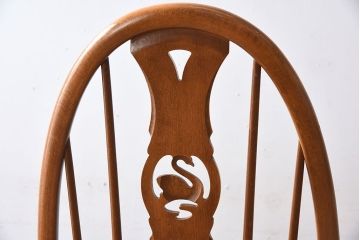 ヴィンテージ家具　イギリス　ERCOL(アーコール)　ビンテージ　スワンアームチェア(クエーカーチェア)(1)