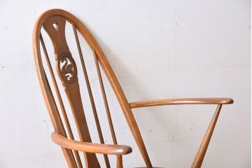 ヴィンテージ家具　イギリス　ERCOL(アーコール)　ビンテージ　スワンアームチェア(クエーカーチェア)(2)