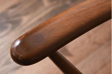 ヴィンテージ家具　イギリス　ERCOL(アーコール)　ビンテージ　スワンアームチェア(クエーカーチェア)(2)