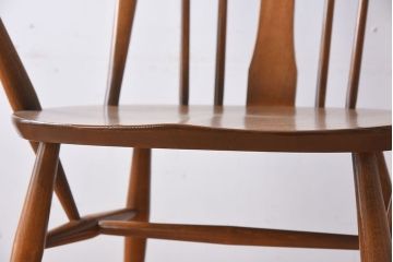 ヴィンテージ家具　イギリス　ERCOL(アーコール)　ビンテージ　スワンアームチェア(クエーカーチェア)(2)