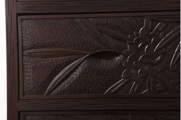 伝統工芸軽井沢彫　中古　チェスト(和タンス)