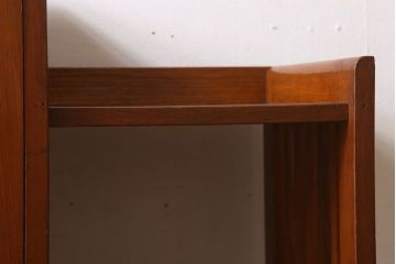 レトロ家具　昭和レトロ　ラフジュ工房オリジナルステンドグラス　ステンドグラス扉　ナラ材　古い木製の本箱