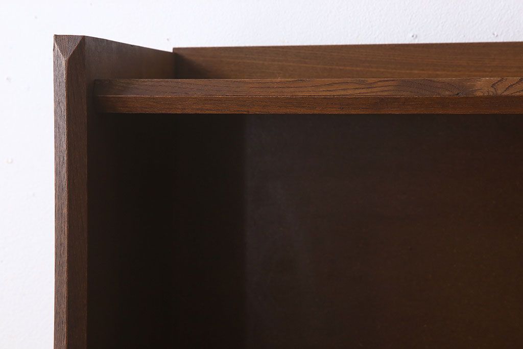 ヴィンテージ家具　昭和レトロ　1960年　ビンテージ　古い栓材のシンプルな本棚