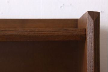 ヴィンテージ家具　昭和レトロ　1960年　ビンテージ　古い栓材のシンプルな本棚