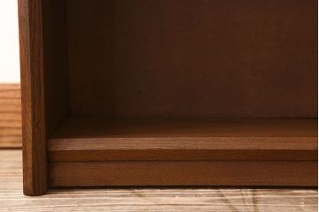 ヴィンテージ家具　昭和レトロ　1960年　ビンテージ　古い栓材のシンプルな本棚