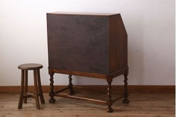 アンティーク家具　イギリスアンティーク　ツイストレッグ　オーク材　上品なライティングビューロー