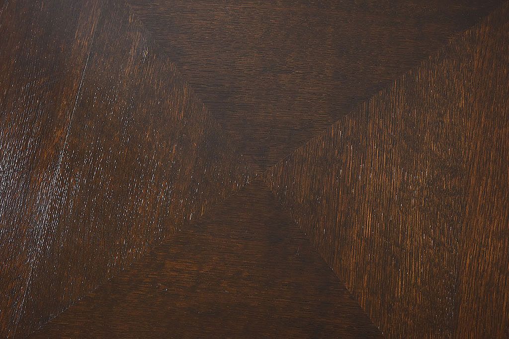 アンティーク家具　アンティーク　おしゃれな古い木製のラウンドカフェテーブル