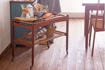 北欧家具　ビンテージ　デンマーク製　チーク材のキッチントロリー(キッチンワゴン)