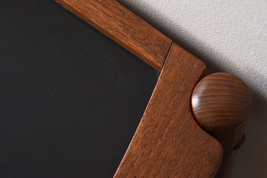 北欧家具　ビンテージ　デンマーク製　チーク材のキッチントロリー(キッチンワゴン)