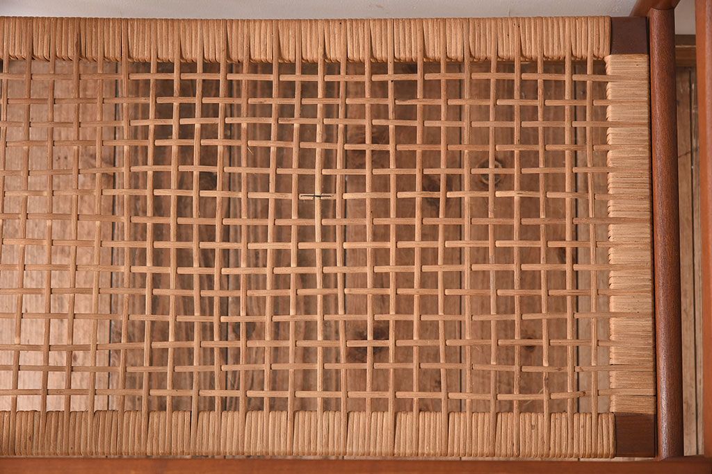 北欧家具　ビンテージ　デンマーク製　チーク材のキッチントロリー(キッチンワゴン)