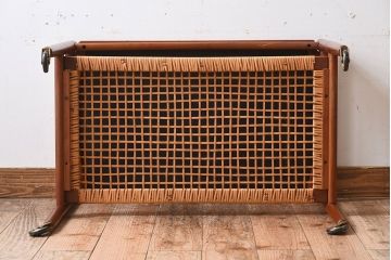 北欧家具　ビンテージ　デンマーク製　チーク材のキッチントロリー(キッチンワゴン)