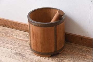 アンティーク雑貨　古い木のアンティーク一斗枡(斗棒付き)