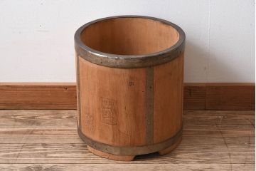アンティーク雑貨　古い木のアンティーク一斗枡(斗棒付き)