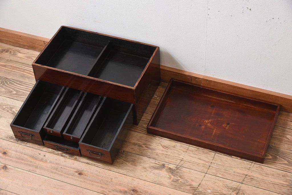 アンティーク家具　総欅材　漆塗り　和製アンティークの箱膳(収納箱・小引き出し)