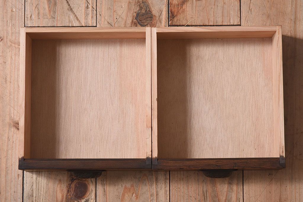 レトロ家具　昭和レトロ　透かし彫り　アンティークブックケース