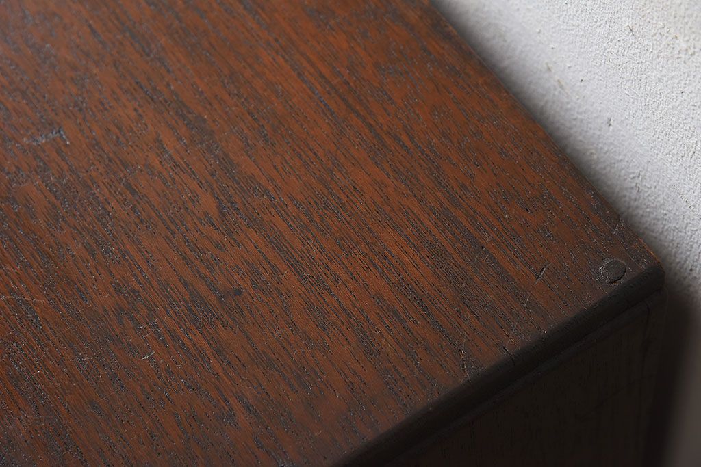 レトロ家具　昭和レトロ　透かし彫り　アンティークブックケース