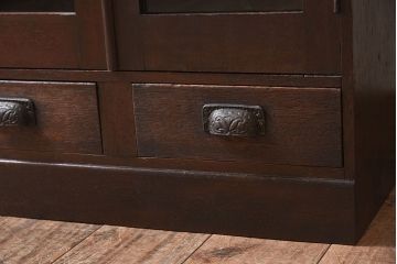 レトロ家具　昭和レトロ　透かし彫り　アンティークブックケース