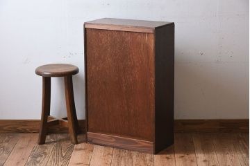 レトロ家具　昭和レトロ　透かし彫り　アンティークブックケース