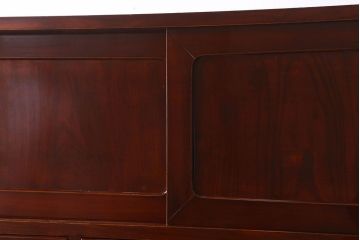アンティーク家具　和製アンティーク　漆塗り!前面欅材の三段重ね時代箪笥