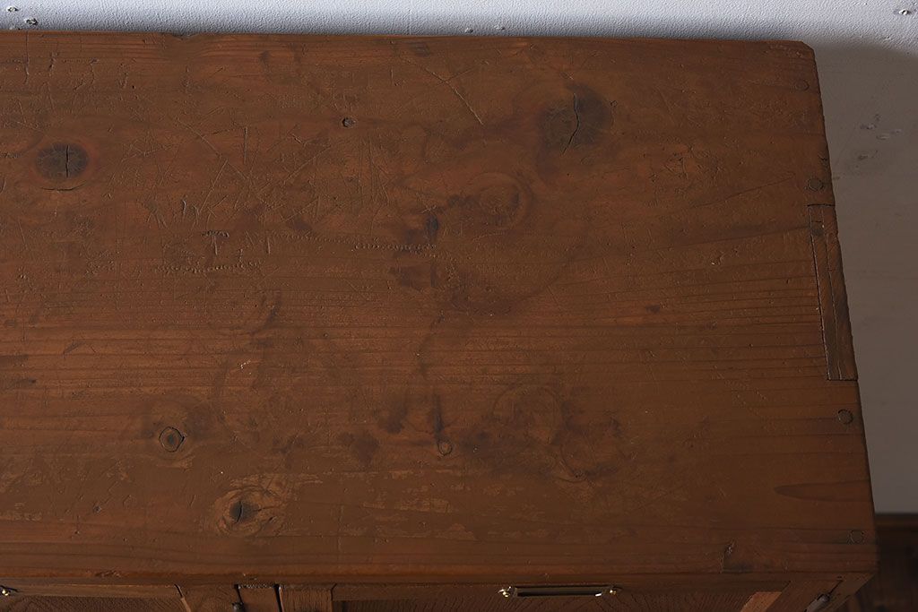 アンティーク家具　和製アンティーク　小ぶりな木製ロッカー