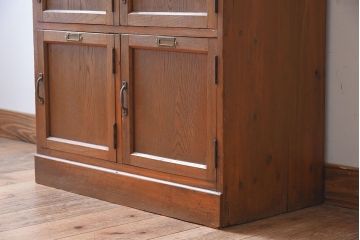 アンティーク家具　和製アンティーク　小ぶりな木製ロッカー